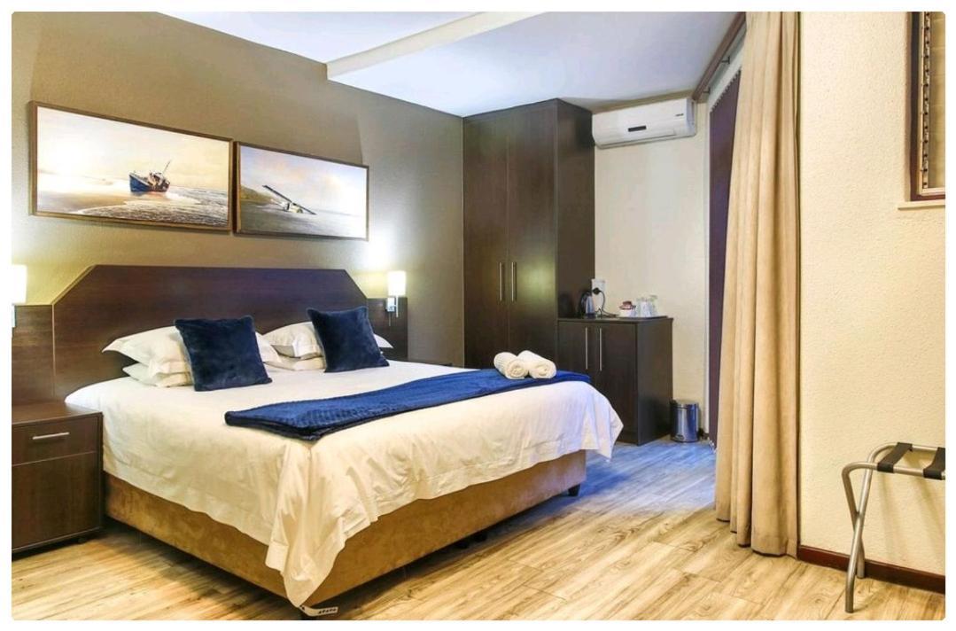 Beachwood Inn Melkbosstrand เคปทาวน์ ภายนอก รูปภาพ