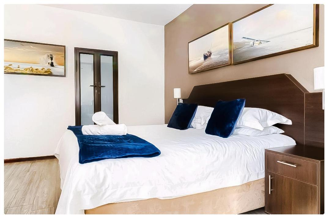 Beachwood Inn Melkbosstrand เคปทาวน์ ภายนอก รูปภาพ