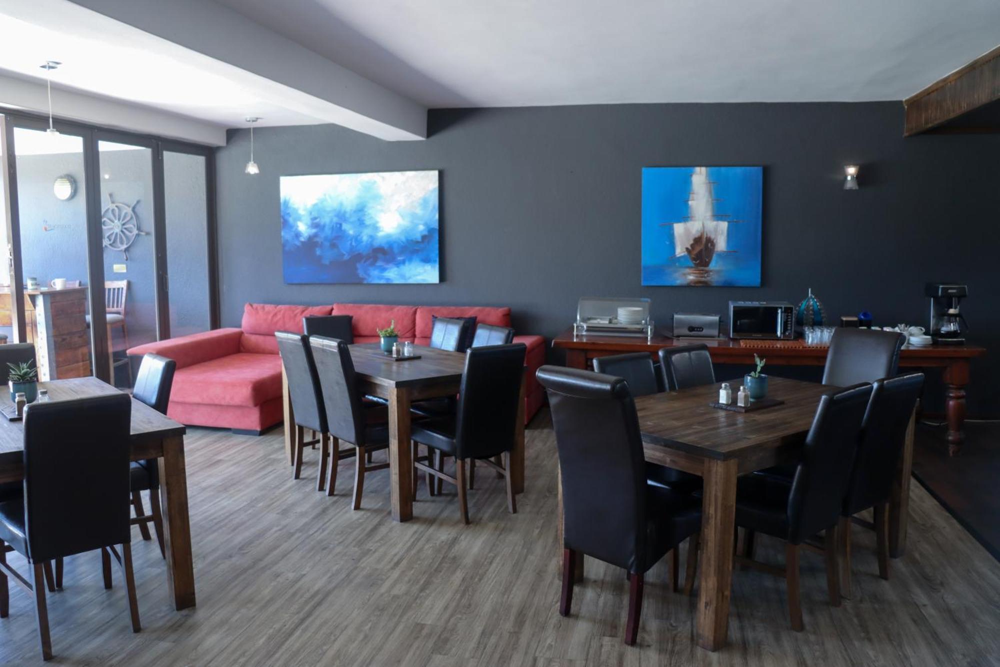 Beachwood Inn Melkbosstrand เคปทาวน์ ภายนอก รูปภาพ